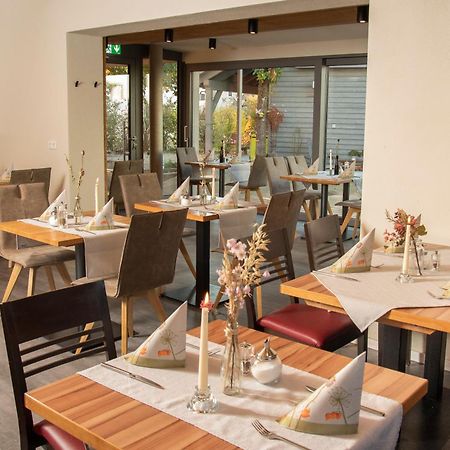 Gasthof Zum Goldenen Lamm Wettelsheim エクステリア 写真
